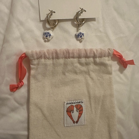 Shrimps Vintage Porcelain pearl and flower Shrimps Drop Earrings - Picture 1 of 5